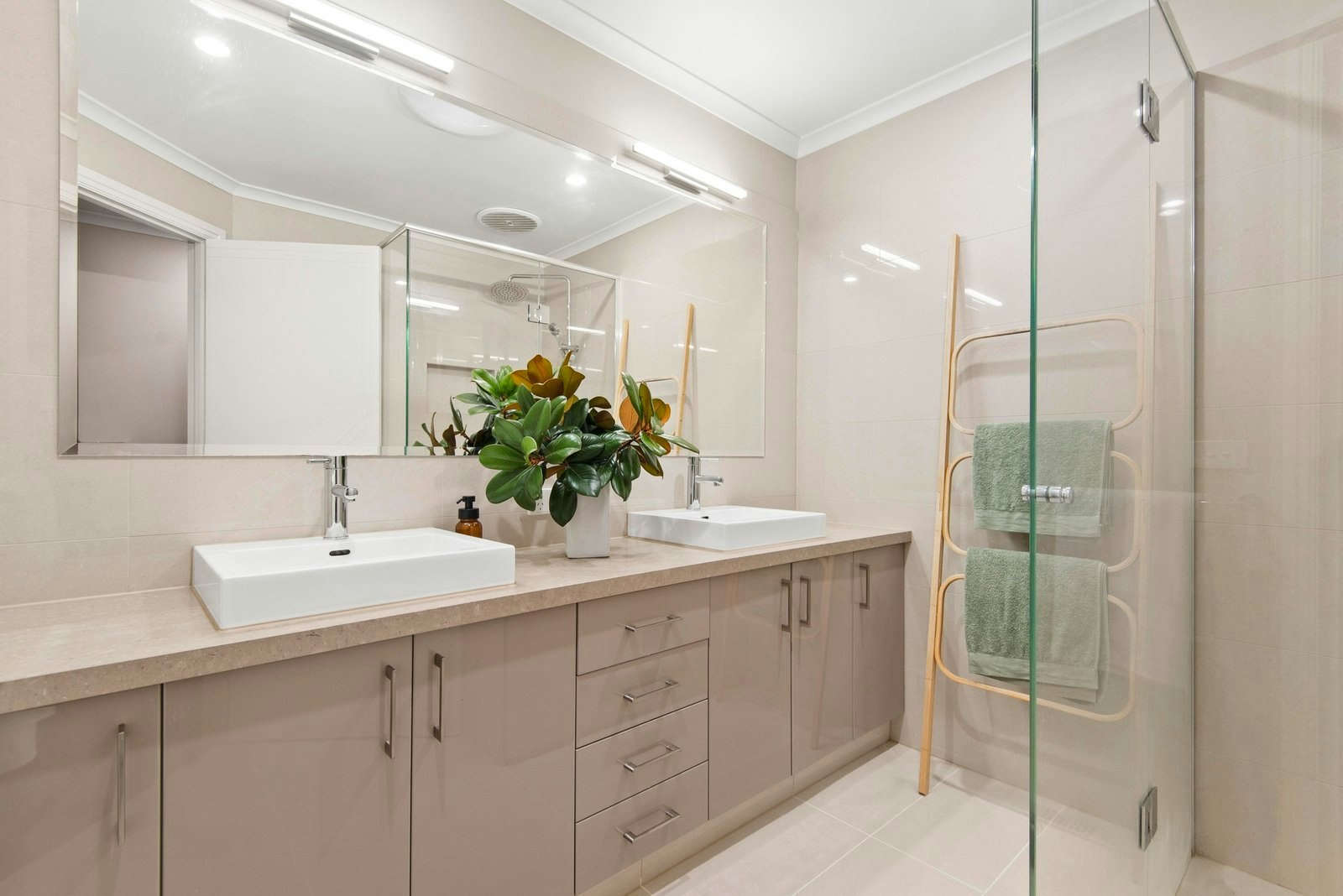 30-32 Hopetoun Road, Park Orchards, 3114