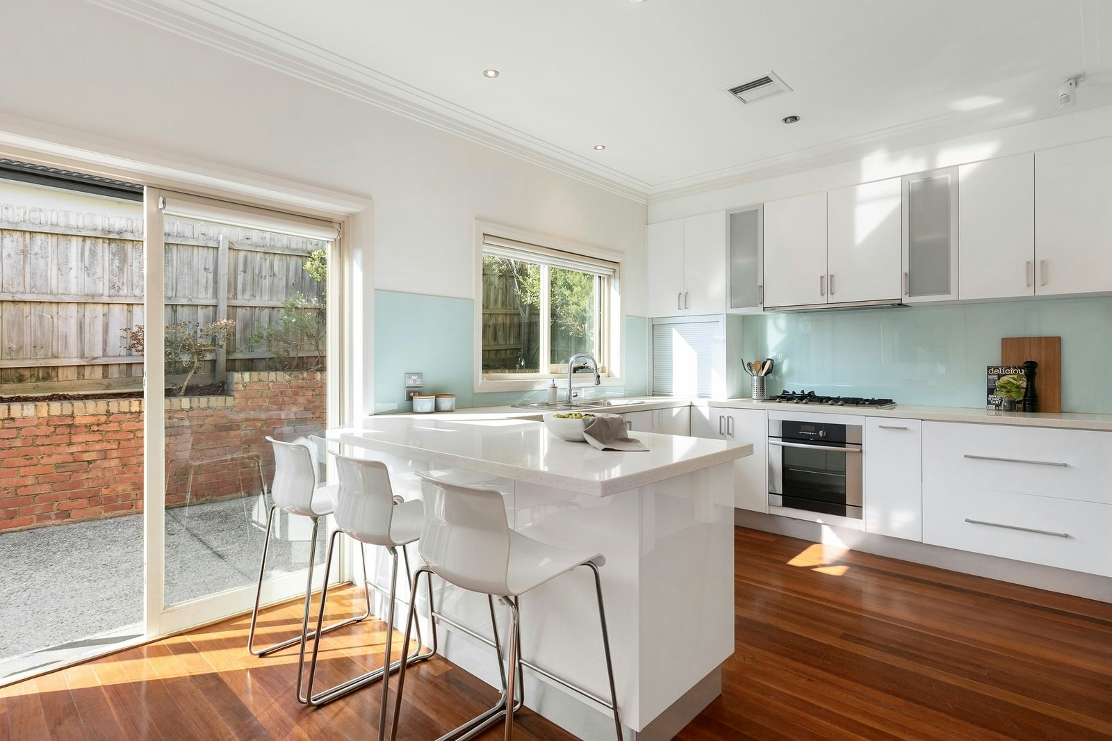 28 Winbirra Parade, Ashwood, 3147