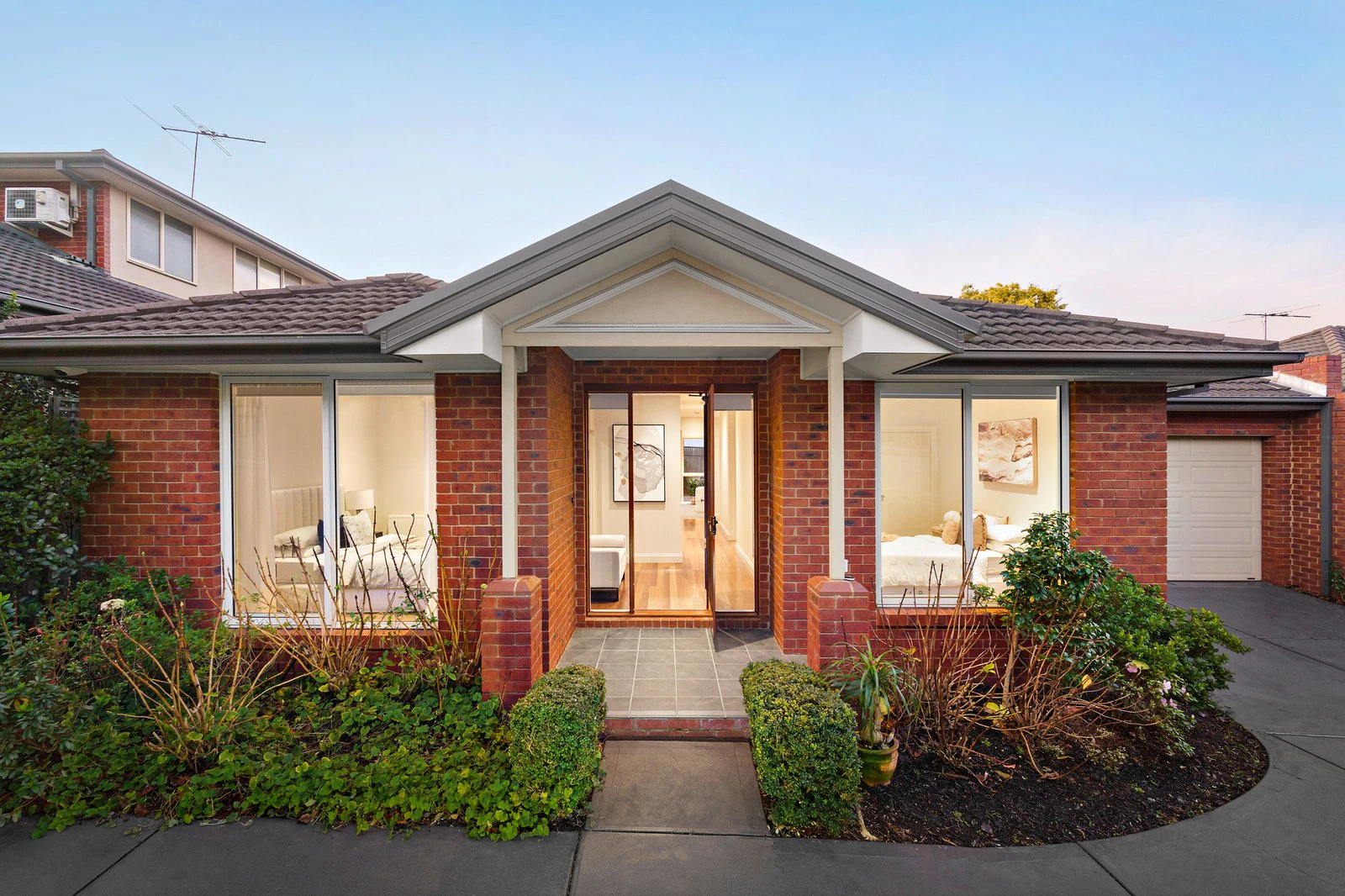 2/27 Orange Grove, Camberwell, 3124