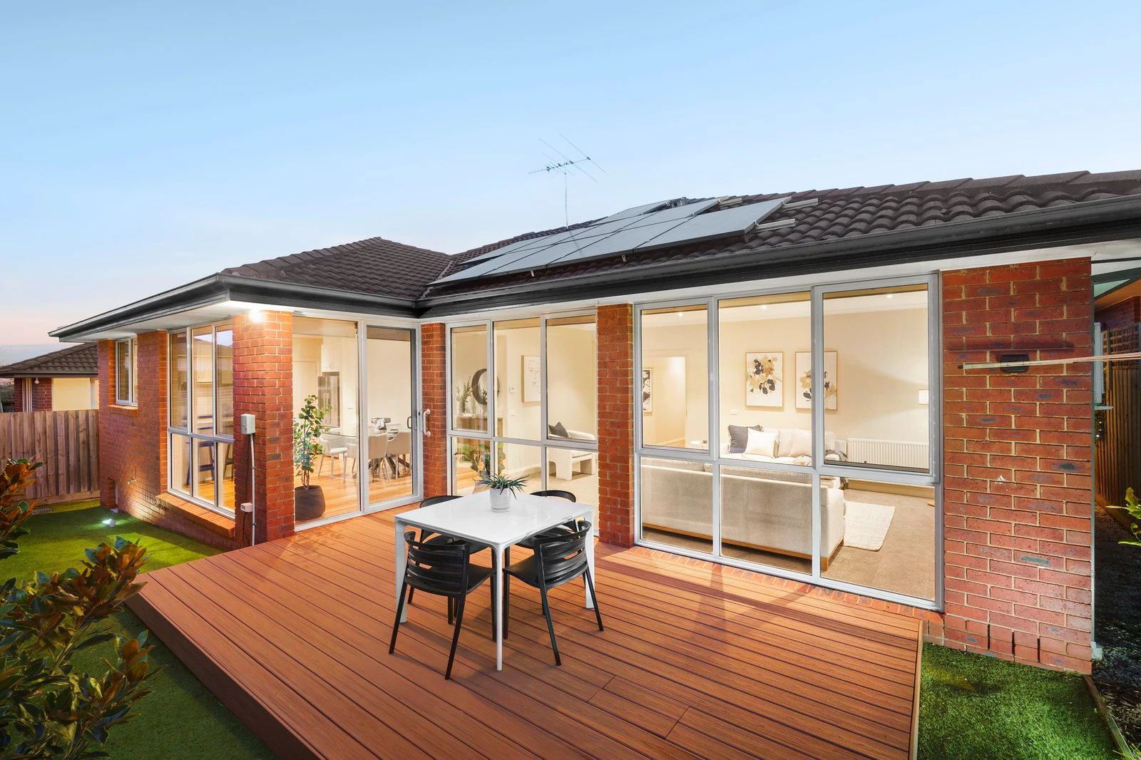 2/27 Orange Grove, Camberwell, 3124