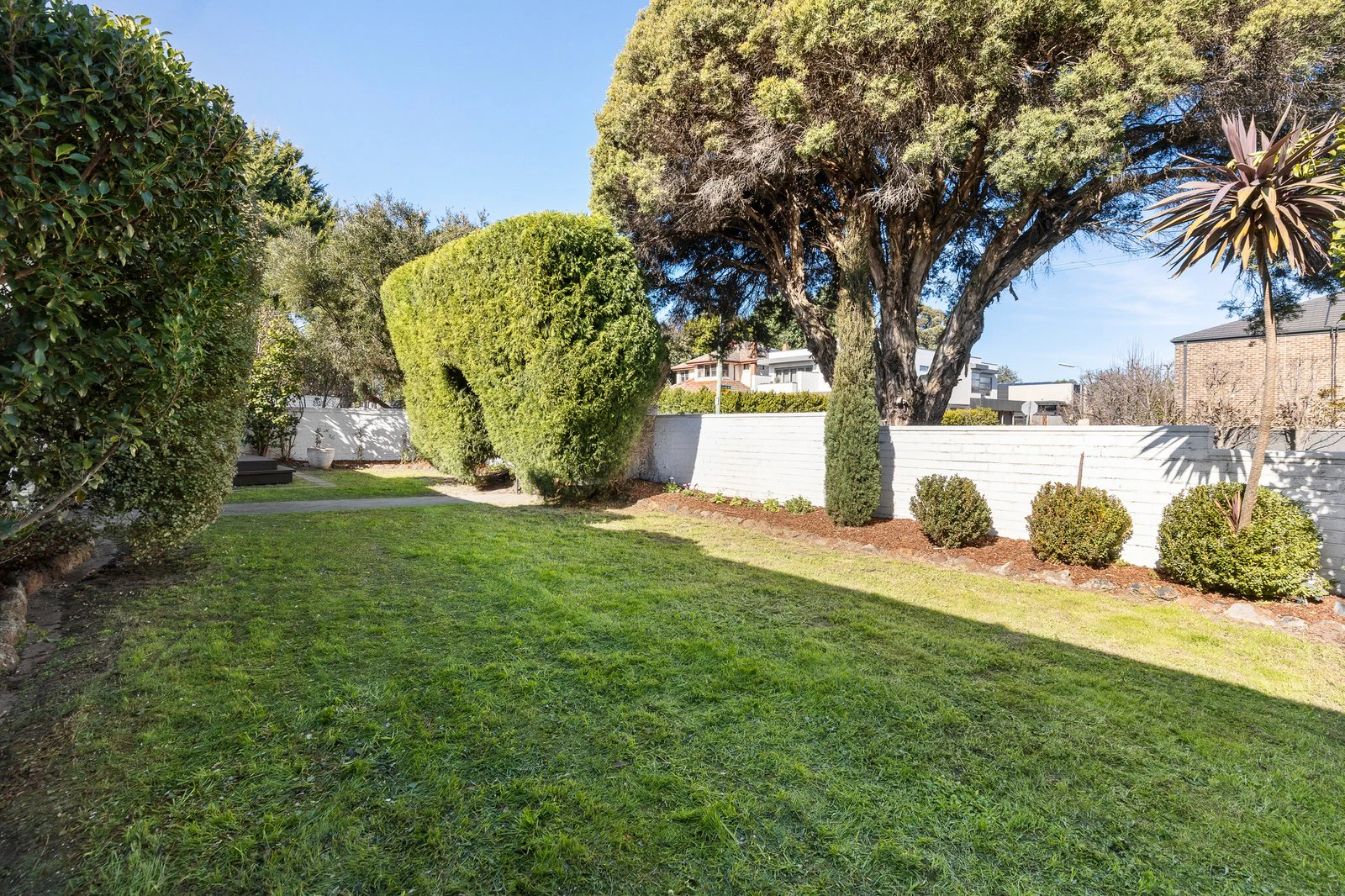 1/393 Barkers Road, Kew, 3101