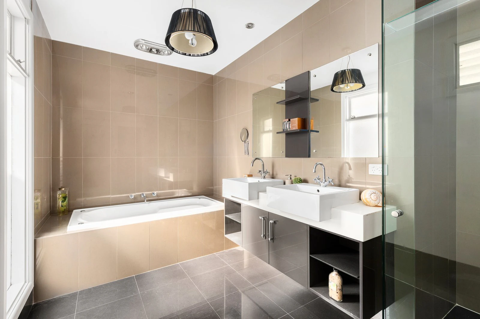 1/393 Barkers Road, Kew, 3101