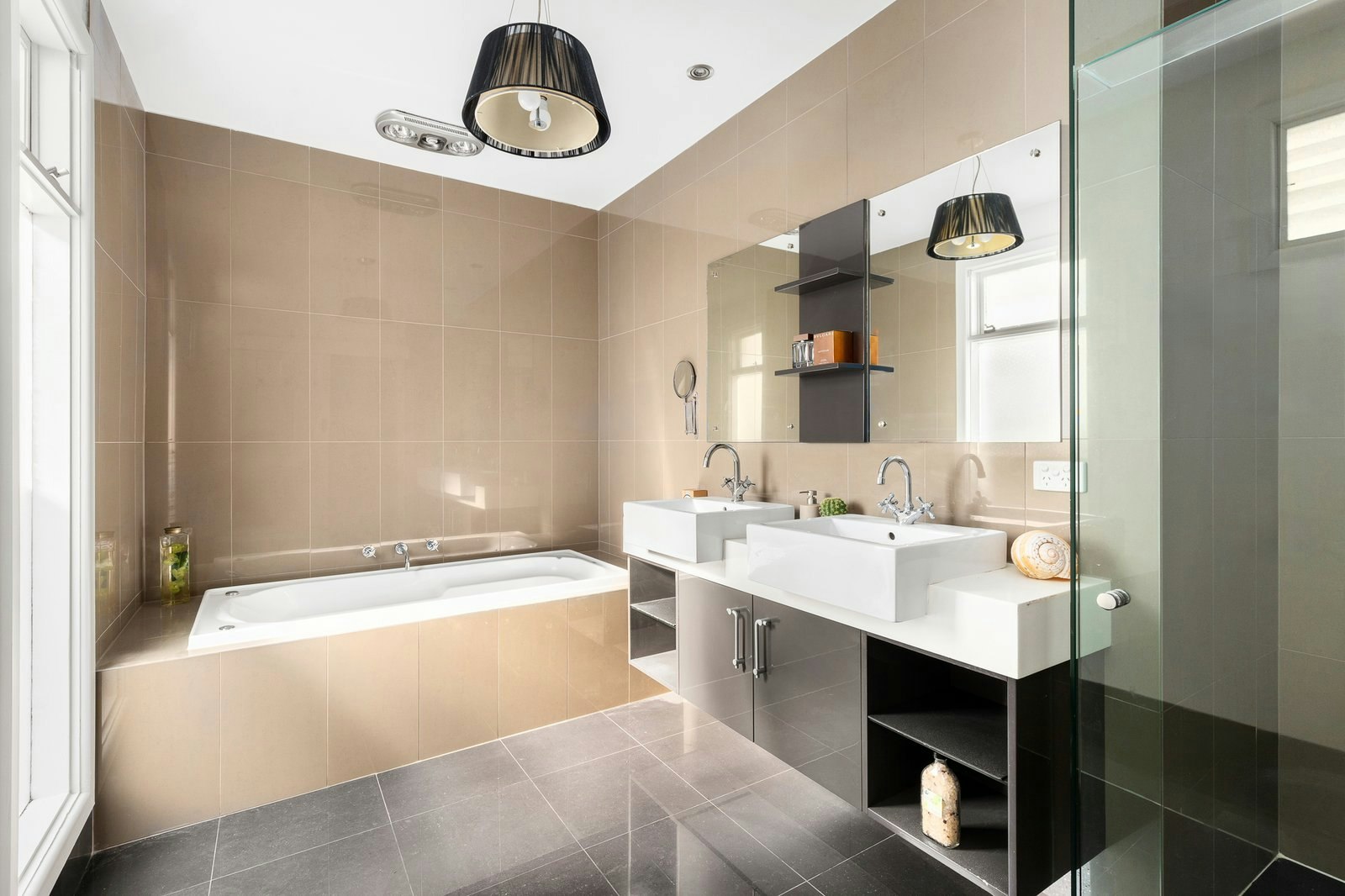 1/393 Barkers Road, Kew, 3101