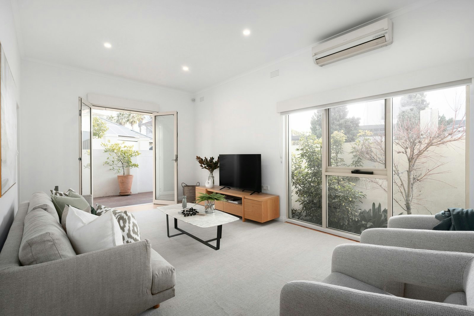 2 Little Swallow Street, Port Melbourne, 3207