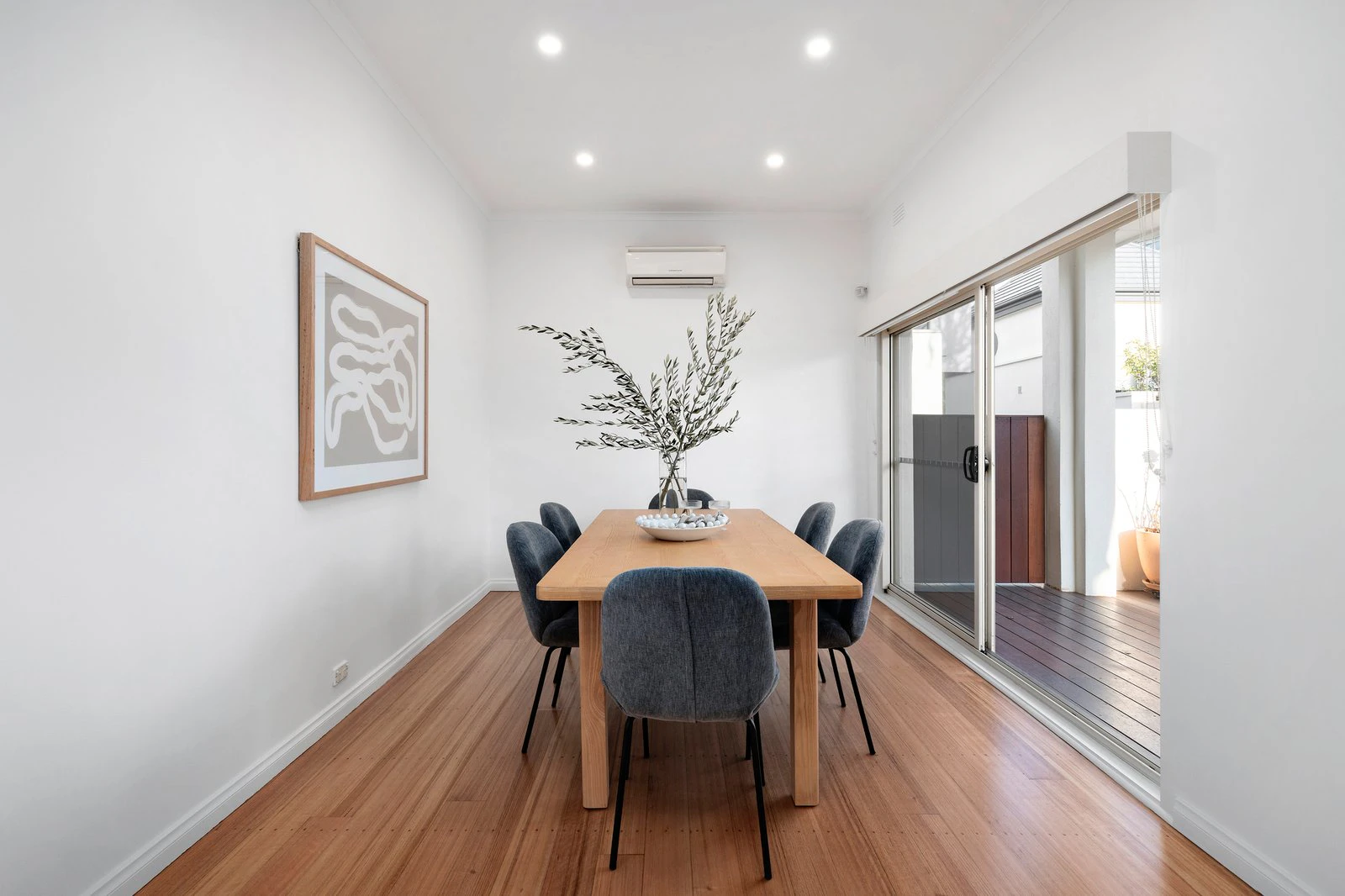 2 Little Swallow Street, Port Melbourne, 3207