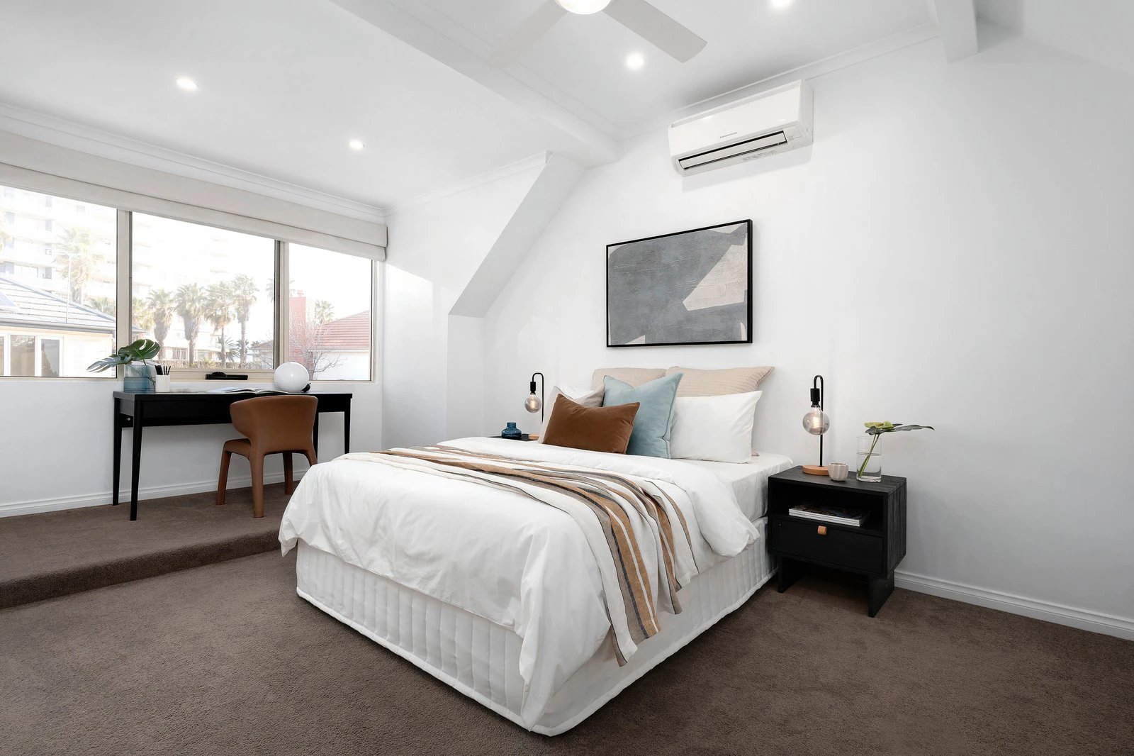 2 Little Swallow Street, Port Melbourne, 3207