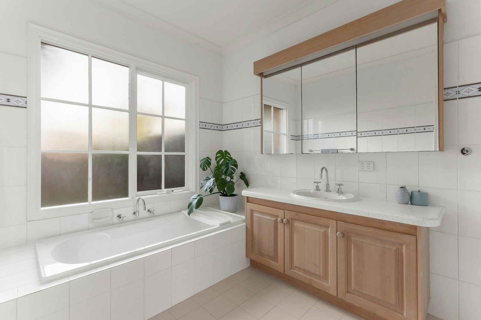 1/21 Durham Road, Surrey Hills, 3127