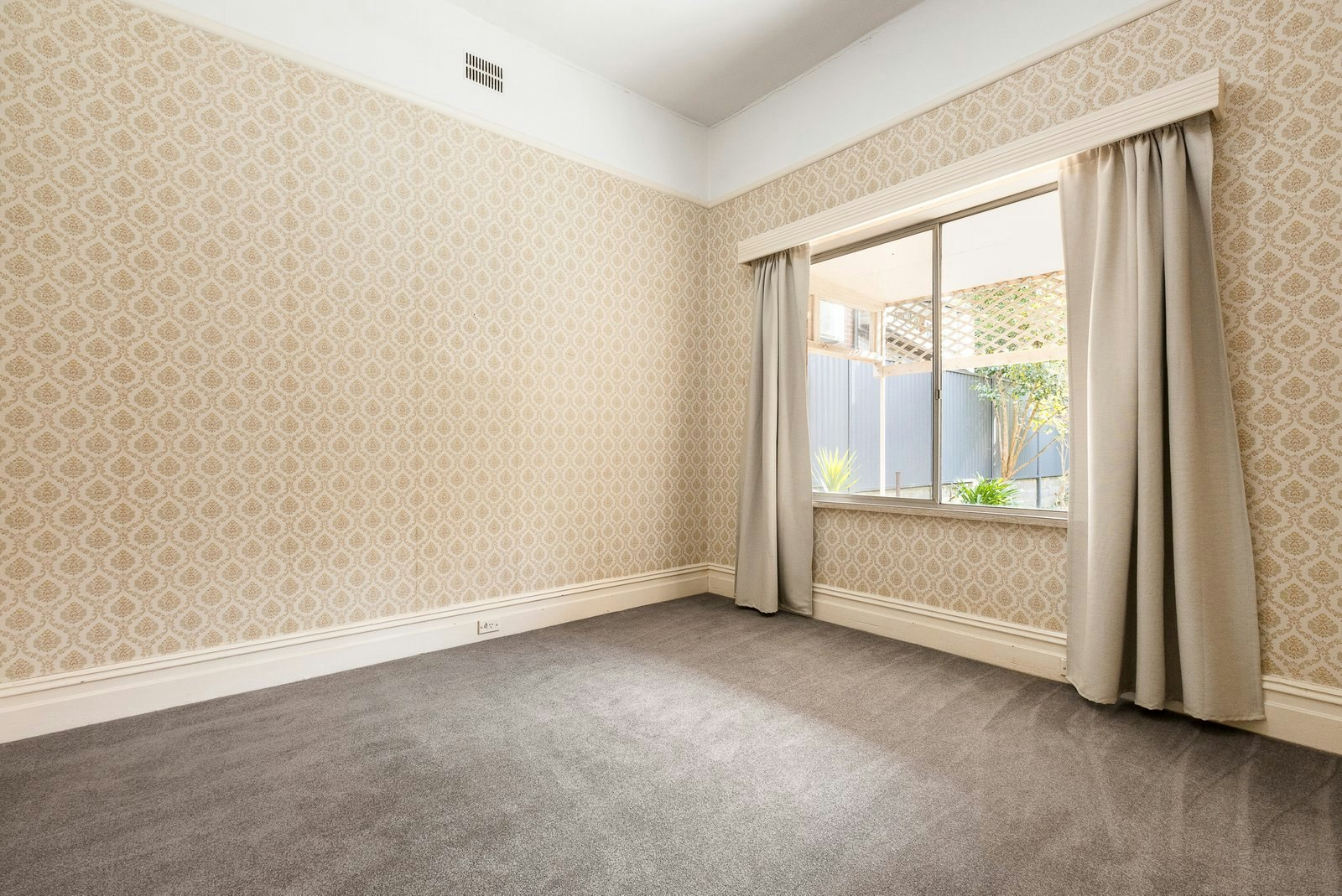 11 Warburton Road, Camberwell, 3124