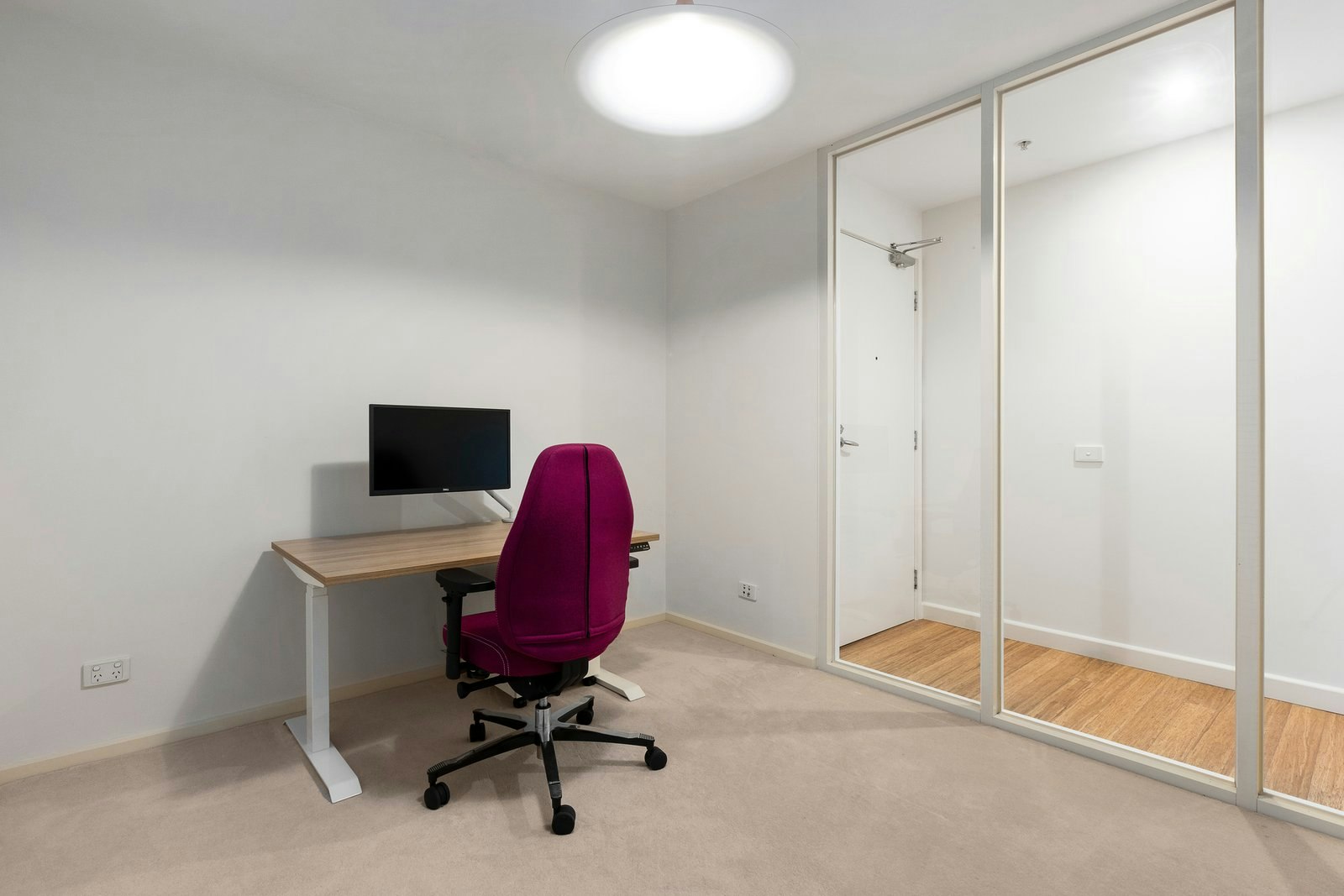 703/82 Queens Road, Melbourne, 3004