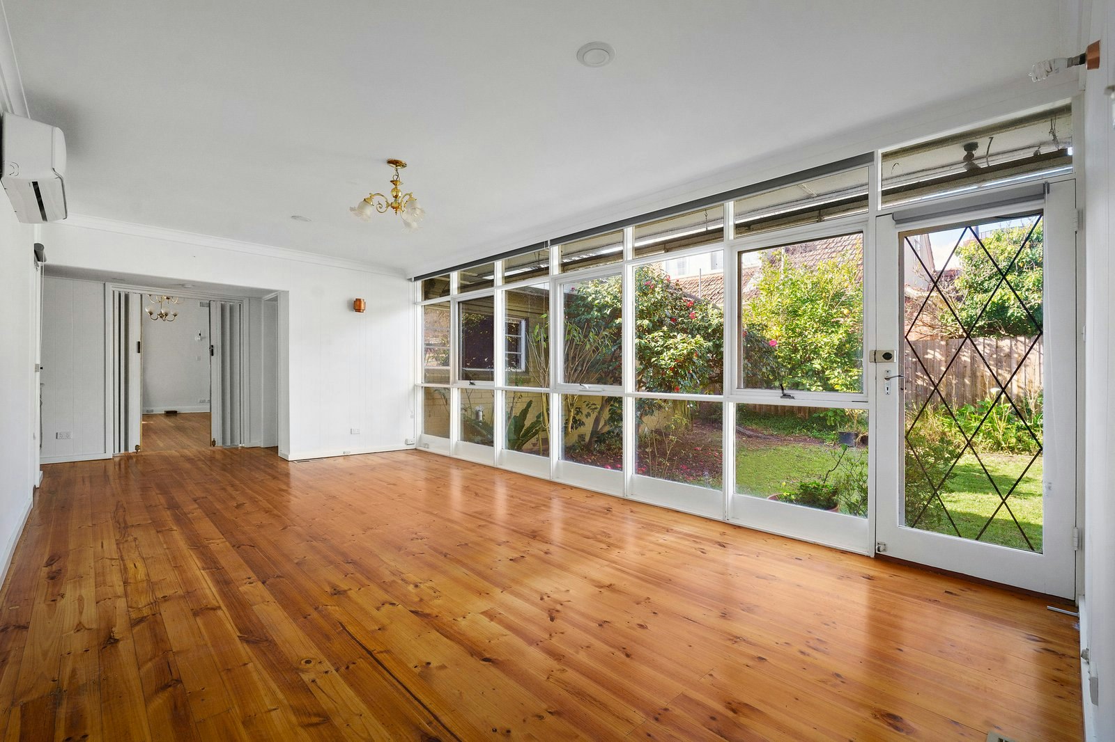 1316 Dandenong Road, Hughesdale, 3166