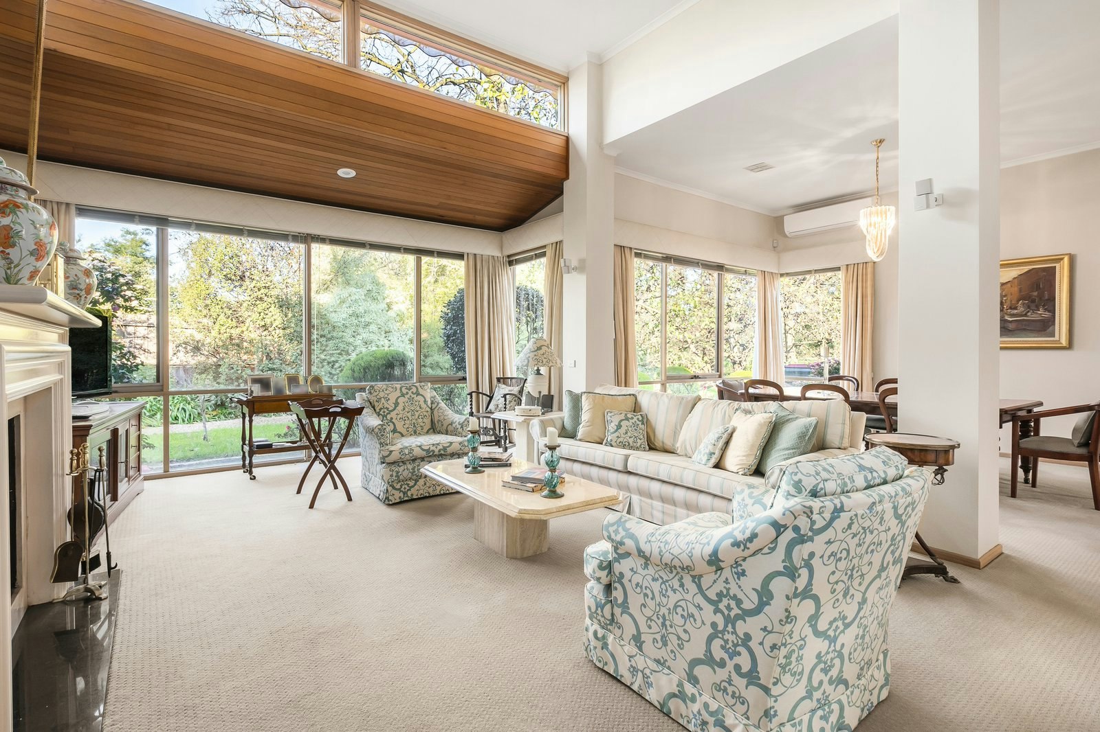 42 Great Valley Road, Glen Iris, 3146