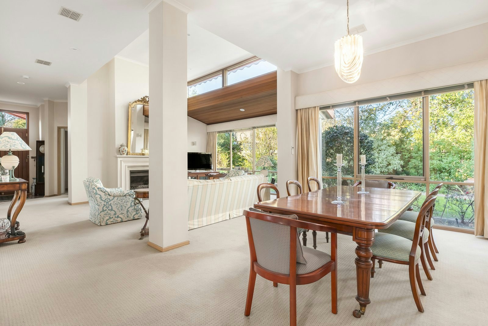 42 Great Valley Road, Glen Iris, 3146