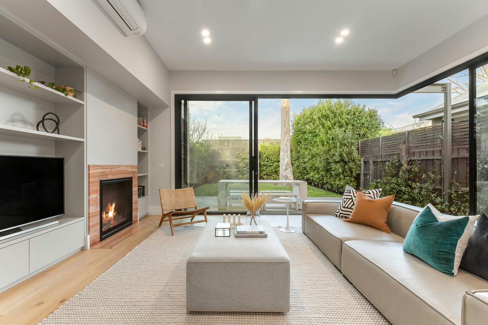 50 Emo Road, Malvern East, 3145