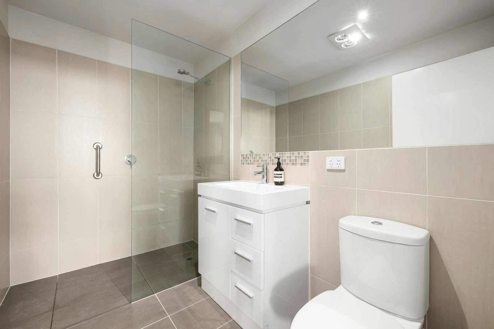 211/2-6 Anderson Street, Templestowe, 3106