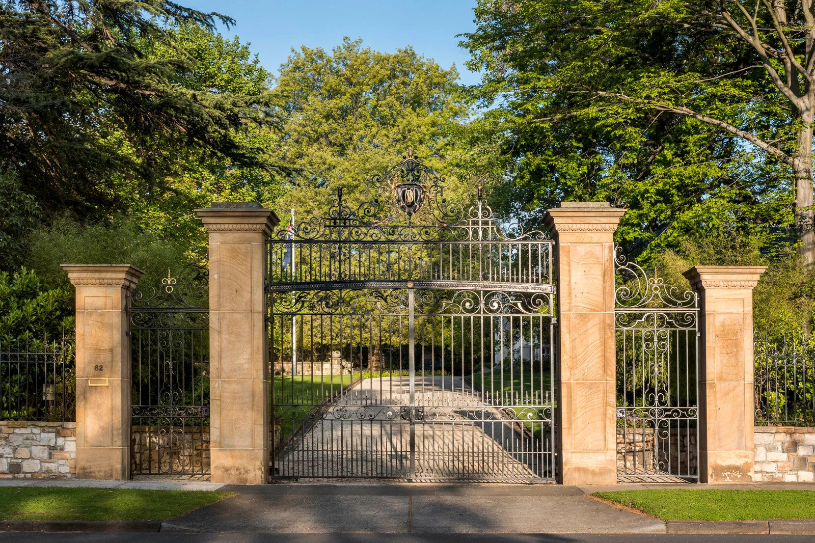 gate