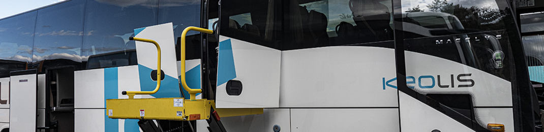 Découvrez nos engagements pour une location d’autocars avec chauffeur accessible à tous (crédit Keolis Courriers du Midi)