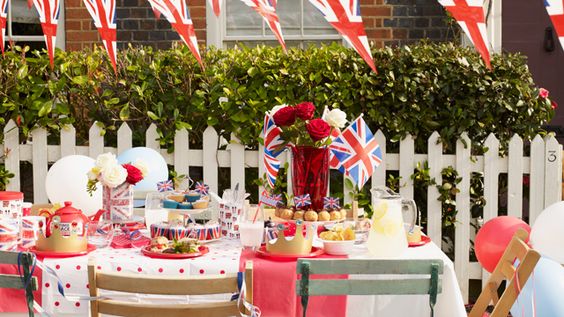 Tablescaping with Union Jack flag