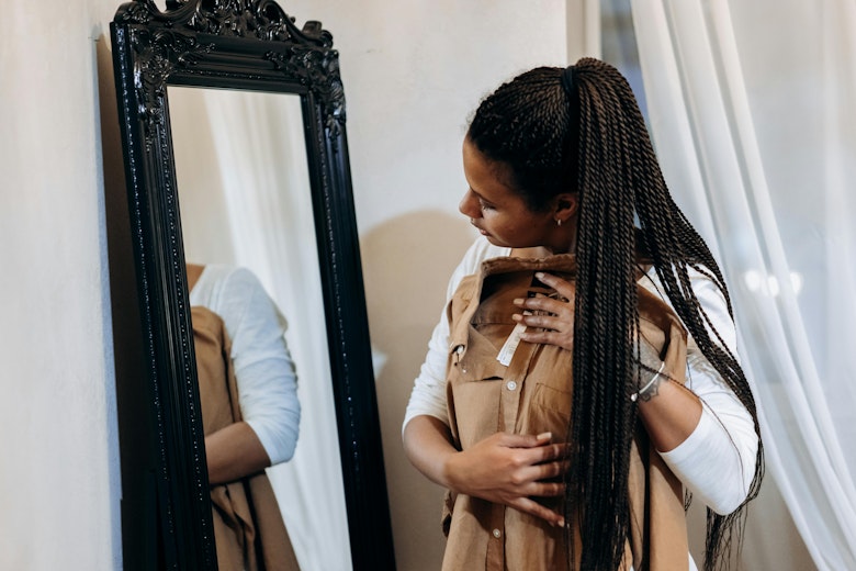 an image of What do I do if my daughter wants to lose weight? article