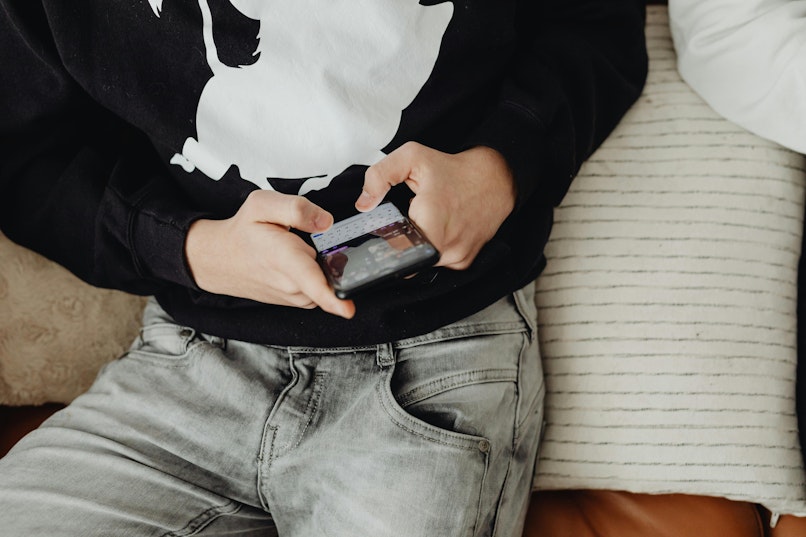 an image of Should I check my teenage daughter's phone? article