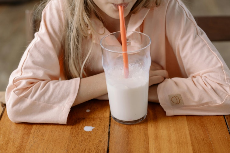 an image of Should my teenage daughter take protein powder? article