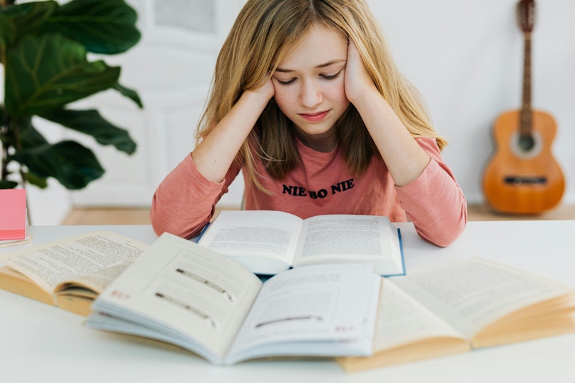 an image of Can stress affect your daughter's period? article