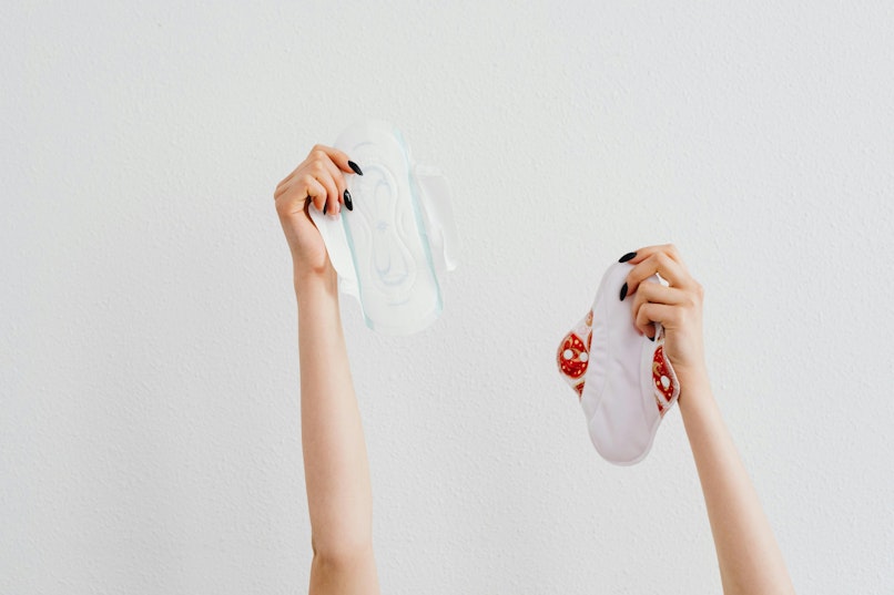 an image of Should my daughter use scented period products? article