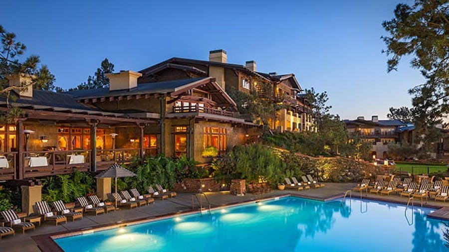 The Lodge Torrey Pines building and pool