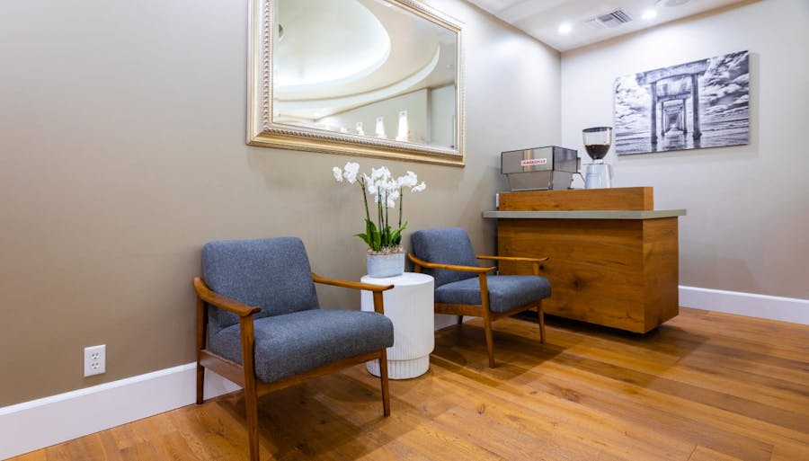Patient waiting area Dr. Bolitho