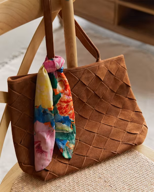 Accessories and footwear that will be a trend this spring/summer 2023