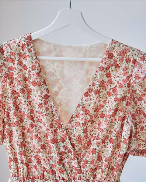 I top e le bluse migliori per le donne con il seno grande