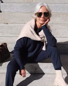 Wie du dich stilvoll mit (über) 60 Jahren kleidest