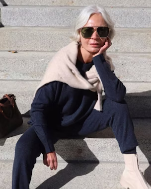 Wie man sich mit 60 stilvoll kleidet