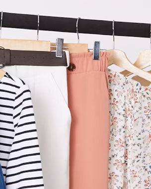 Look del guardaroba capsula primaverile