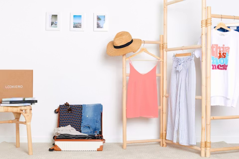 Looks para viajar cómoda y con estilo estas vacaciones