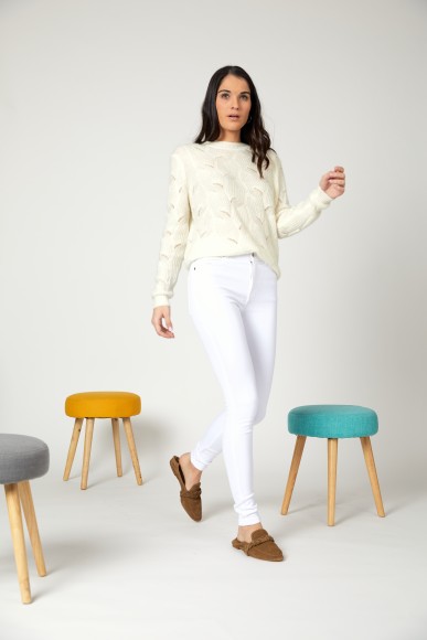 look total white para estilizar la figura
