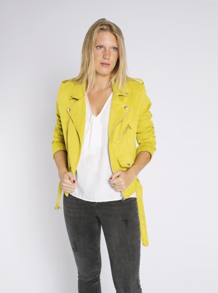 look con biker amarilla