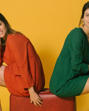 Vestido de motas en rojo y en verde