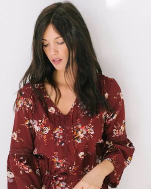 Vestido granate con estampado de flores