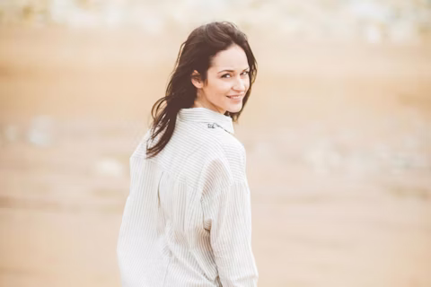 La combinación de colores que más resalta tu moreno este verano