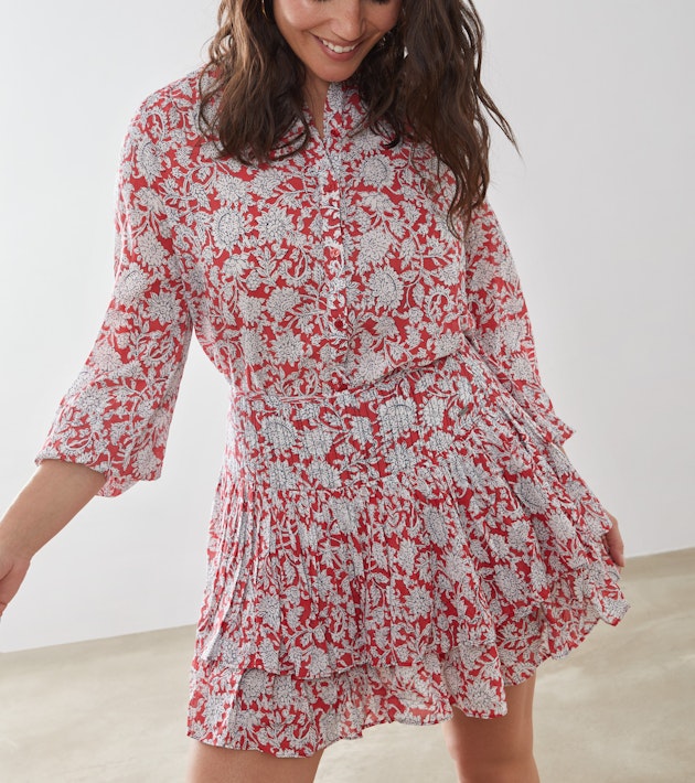 Soft Pastels and Earthy Tones