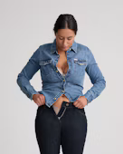 How to dress when you are petite and curvy: fashion tips to enhance every compact silhouette