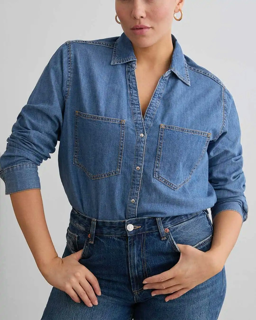 Wear a denim shirt in style - Lookiero Blog - Lookiero blog Wear a denim shirt in style - Lookiero Blog - Lookiero blog