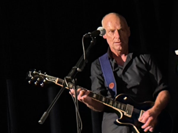 Peider, Garage Wetzikon Peider an der Gitarre