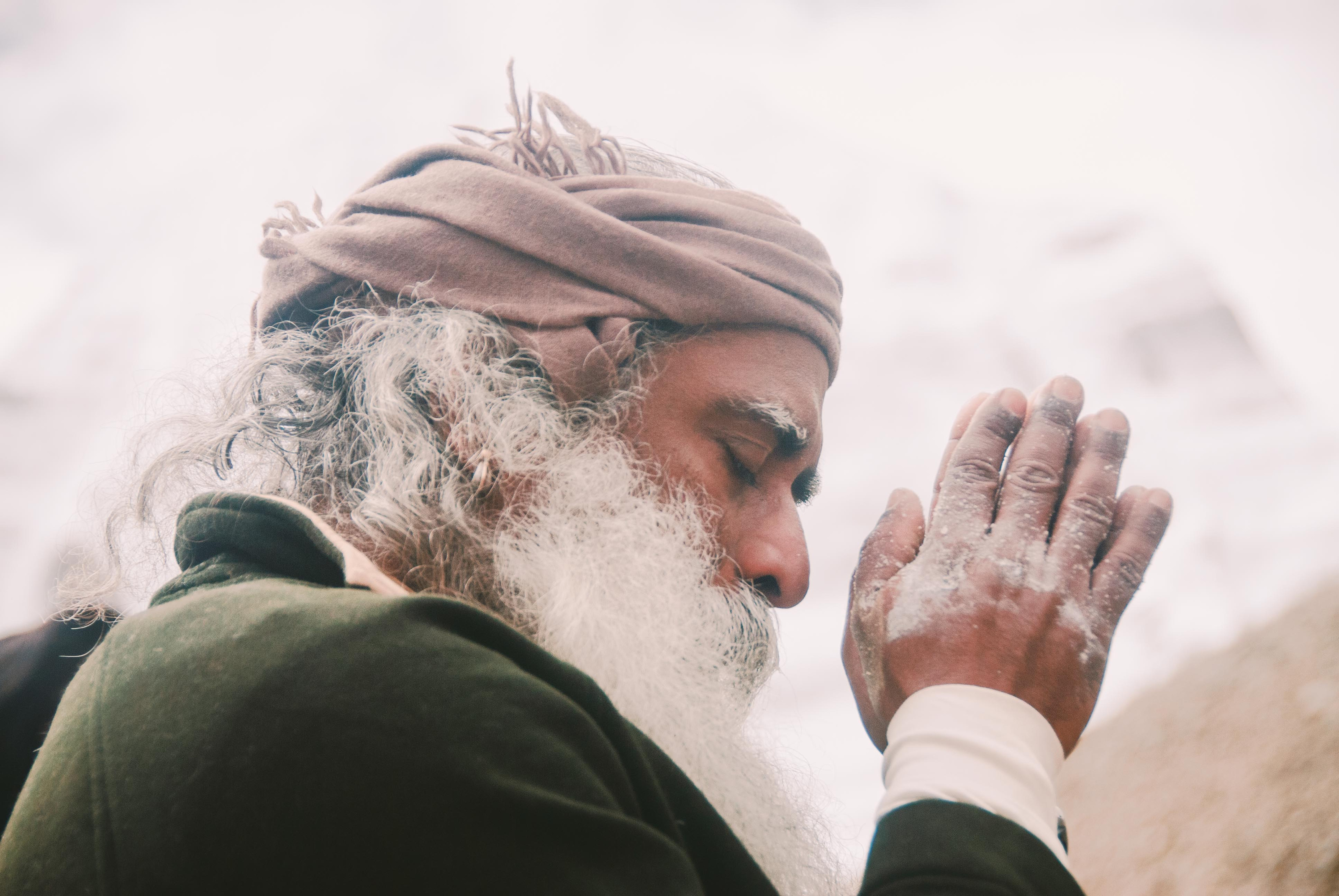 Sadhguru’s Wisdom Meets Modern Science: Everyday Superfoods Combo – A Yogic Approach to Daily Vitality