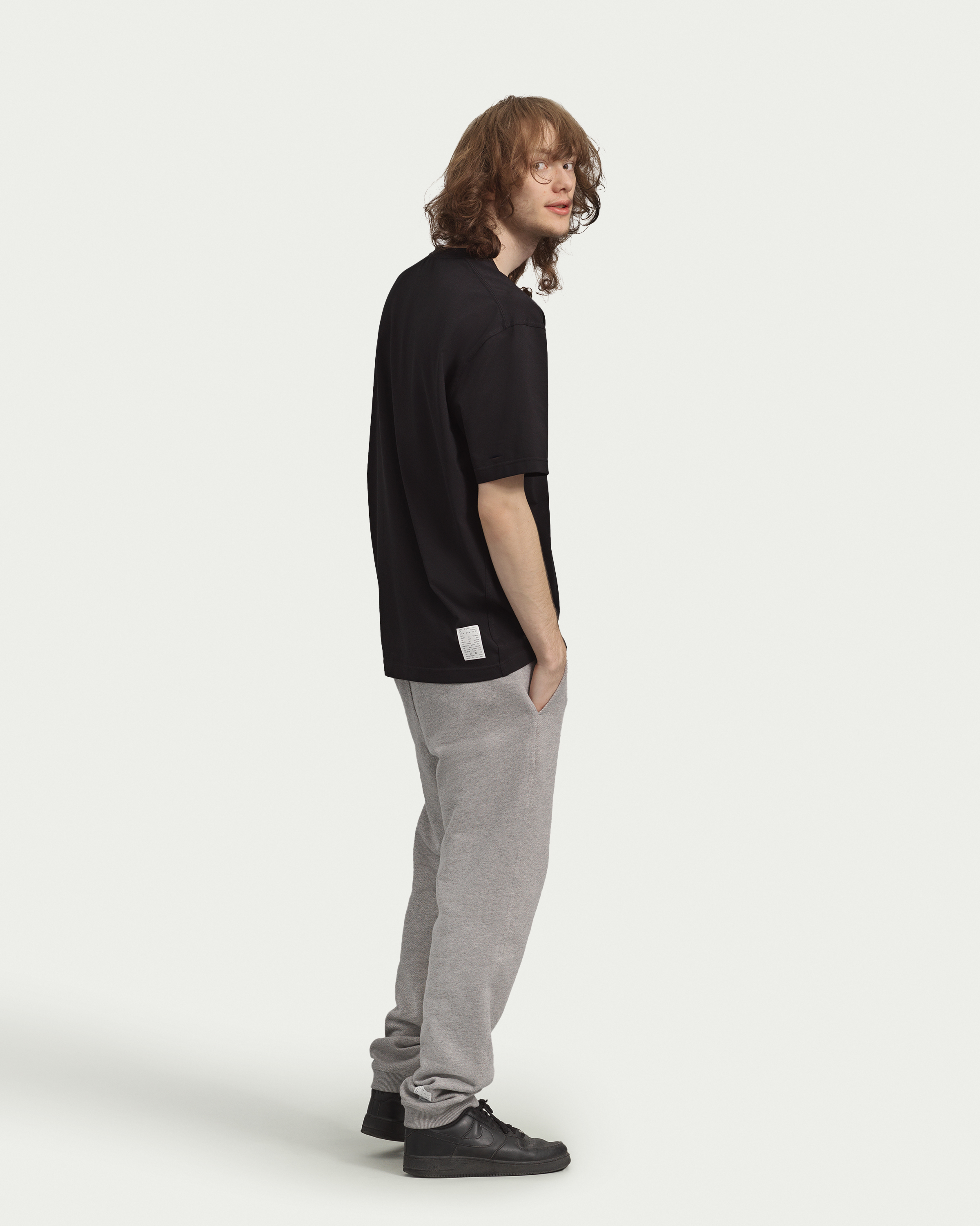 oversized_tshirt_from_back