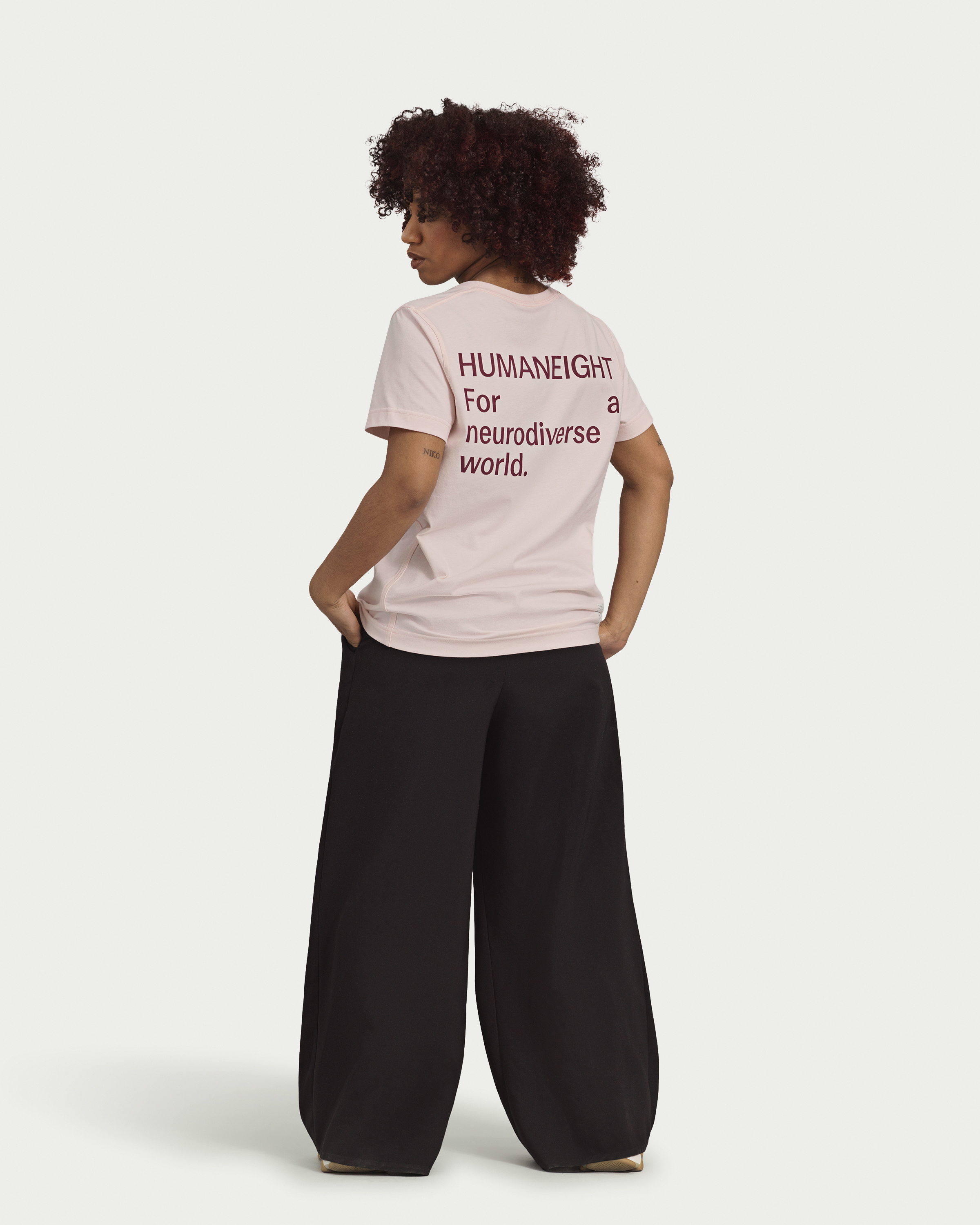 fitted_tshirt_outfit