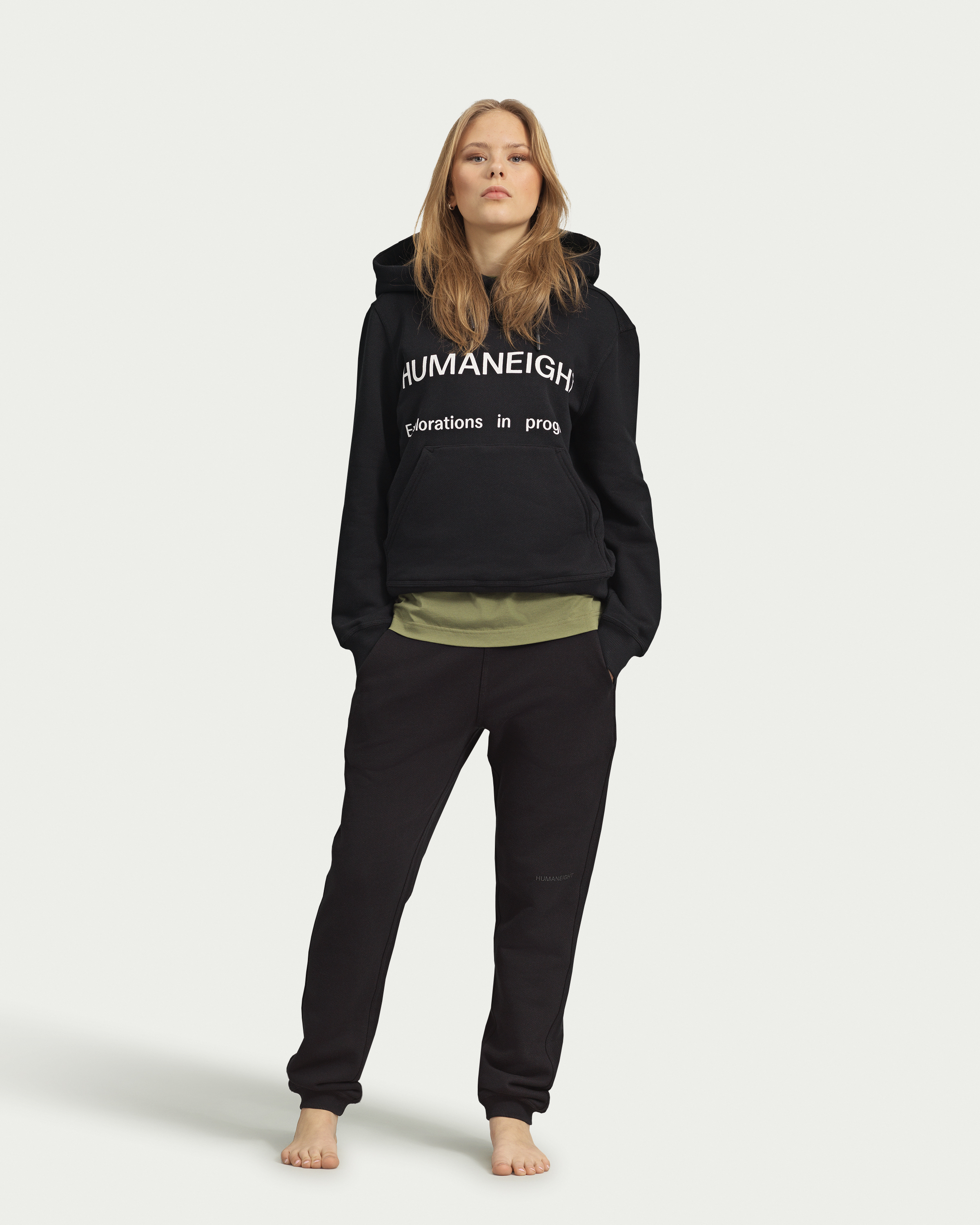 fitted_sweatpants_outfit