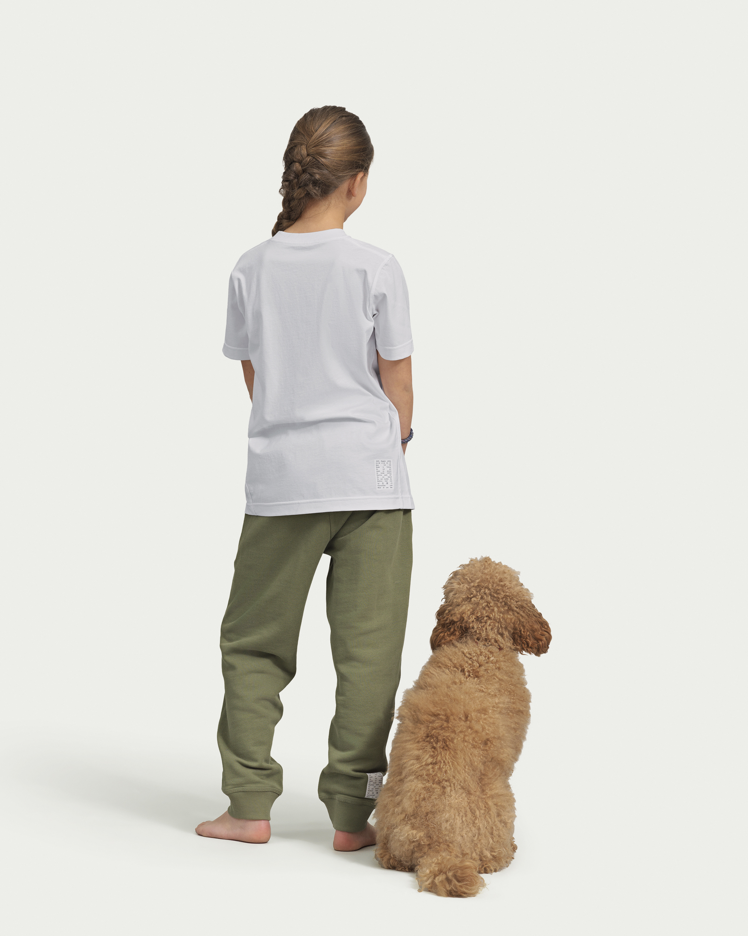 kids_tshirt_from_back