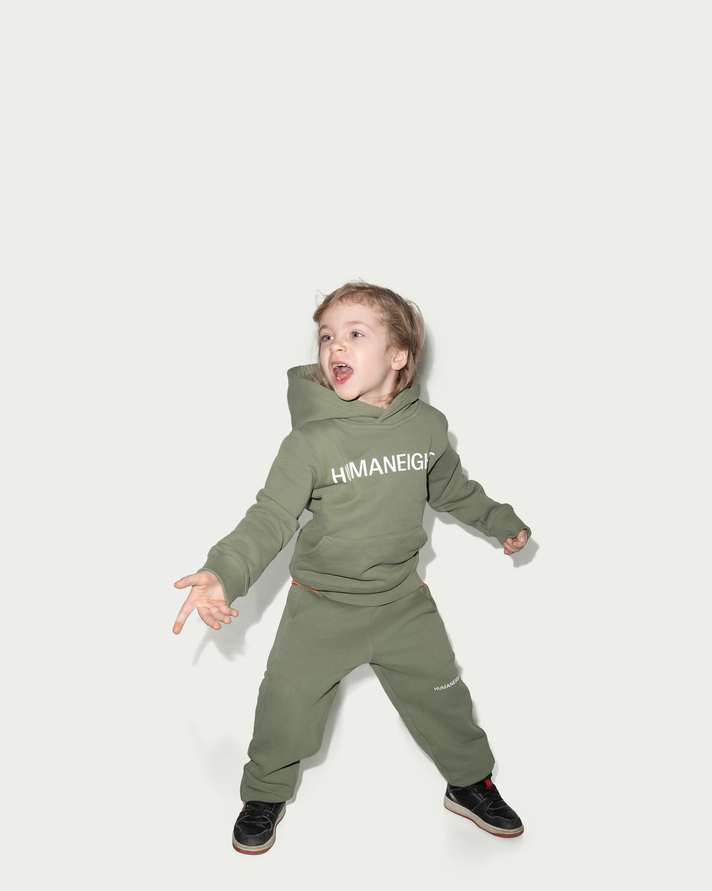 kids_hoodie_outfit