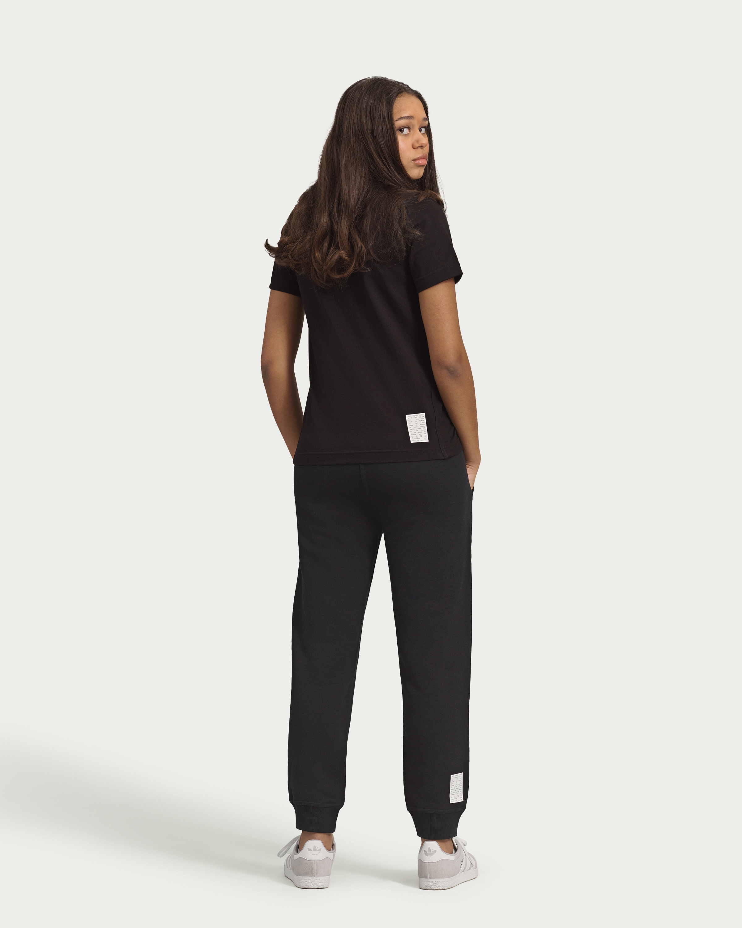 kids_sweatpants_from_back